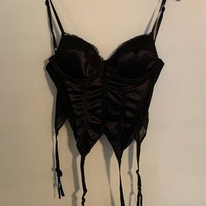 VINTAGE BLACK BUSTIER TOP 🖤🖤